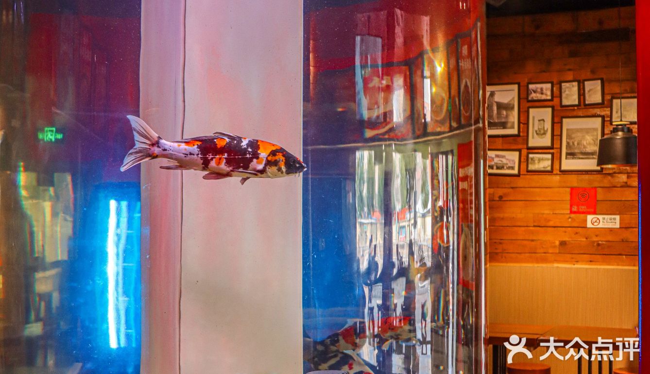 朋友是长沙人，和我一直吹捧湖南米粉比广西粉好吃