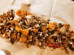 -麻屋手抓海鲜(防城港总店)