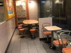 用餐区-麦当劳(西安雁塔路店)