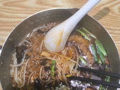 -魔都三兄弟酸辣粉·蘸卤炸串(虹桥万科店)