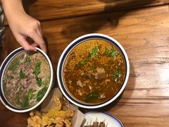 -云阿蛮云南生烫牛肉米线(奉贤路店)