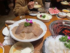 -佬土鹅肠火锅(解放路店)