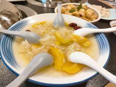 -锅老头海鲜铁锅炖