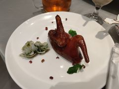 我超爱的脆皮乳鸽-写庭·鱼鲜川菜·宴请(铁像寺水街店)