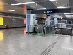 -陆家浜路(地铁站)