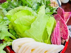 -菌之家·专业纯野生菌火锅·特色炒菌