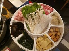 -鸡遇虾煲干锅火锅(小寨金莎店)