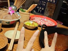 -萍姐火锅·公路夜市(武汉首店)