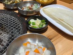 -极简·炭火烤肉主题餐厅·龙虾烧烤·烤羊排(宝龙店)