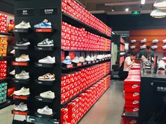 -NIKE北京赛特换季优惠店