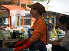 -三亚火车头万人海鲜广场