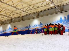 -乔波室内滑雪场