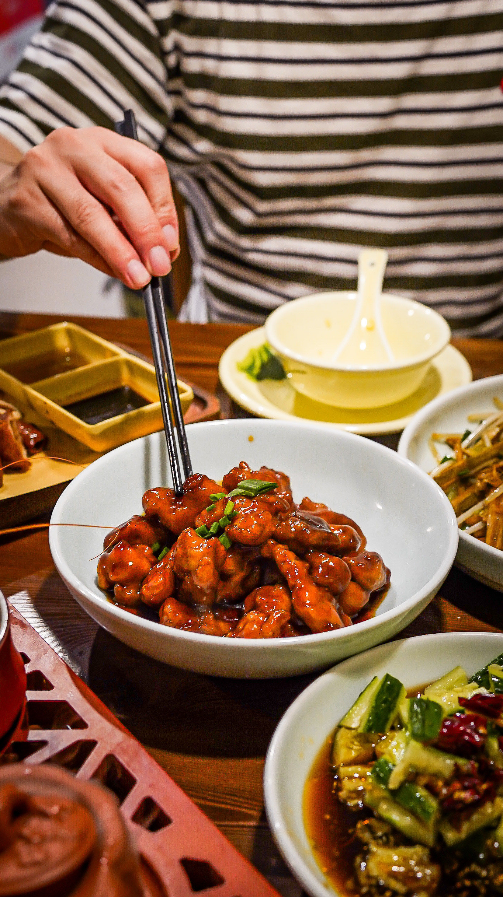 朋友推荐的,性价比还不错的杭帮菜.