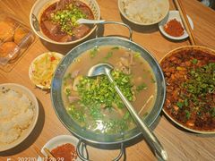 -杨三娘跷脚牛肉(羊子山西路店)