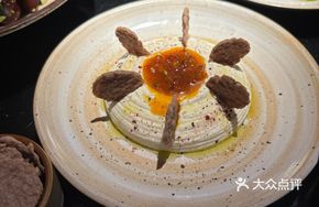 Goji Berry Whey Cheese with Buckwheat Crisps