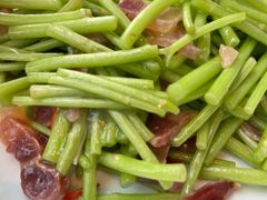藜蒿炒腊肉-翡翠江南(国贸商城店)