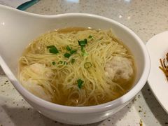 -新大咀港式茶餐厅(宝山万达店)