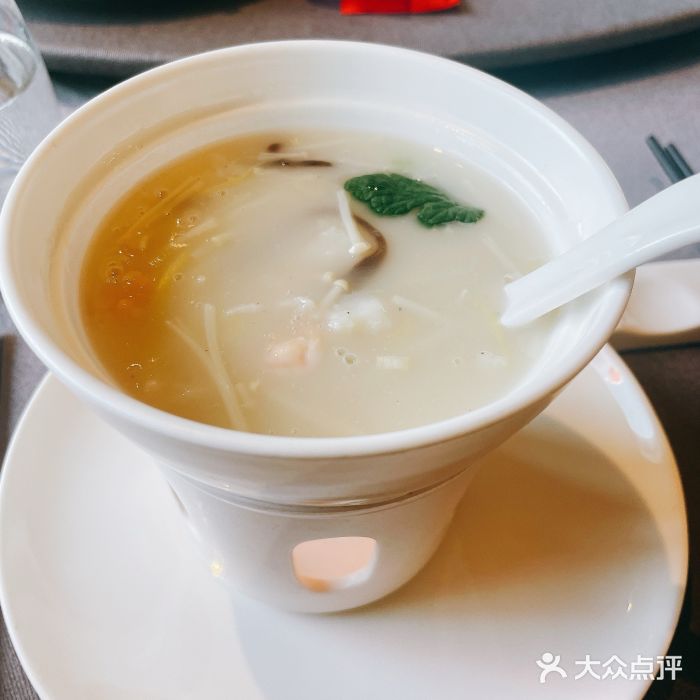 名佳荟鱼茸海鲜羹图片