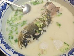 -南京金牛湖巨碗鱼头