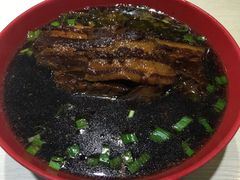 -小龙大肉面馆