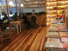 -猫的天空之城概念书店(印象城购物中心店)