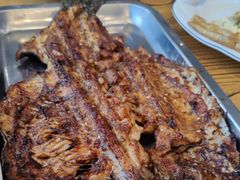 特色炭烤虹鳟鱼-俺家菜馆(百里峡店)