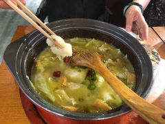 -周鱼小馆石锅酸菜鱼(活力汇店)