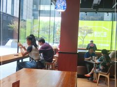 大堂-The Habit Burger Grill 哈比特汉堡(复兴soho店)