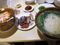 -桥香园云南过桥米线(金马碧鸡店)