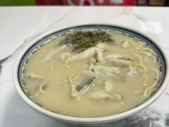 -明呈黄鱼面馆(斜土路店)