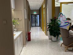 -柏乐口腔医院·舒适化无痛种植牙中心(东盟商务区院)