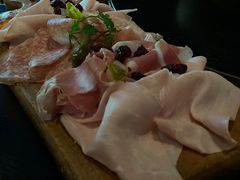 -wineapp葡萄酒餐吧(外滩金融中心店)
