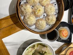 -馋三尺蟹粉小笼(人民广场店)