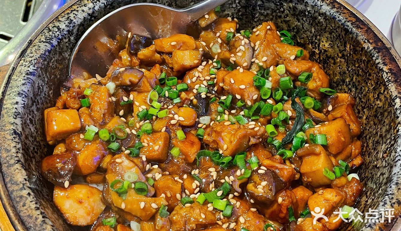 深更半夜就馋这口照烧鸡肉锅巴饭！