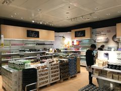 -宜家·瑞典食品屋(宝山店)