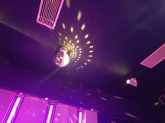 -温莎KTV(珠江路店)
