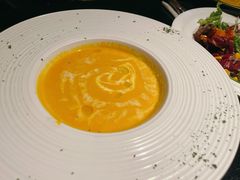 南瓜浓汤-C&R西班牙餐厅