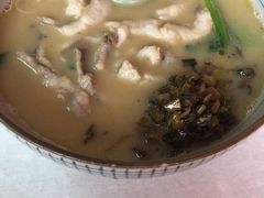 -明呈黄鱼面馆(斜土路店)