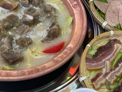 -阿婆情腊排骨火锅(金虹路店)