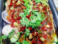 -宏兴烤鱼山庄(宣恩总店)