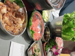 -围炉肉舍•炭烤活鳗•丹东海鲜烤肉(步行街店)