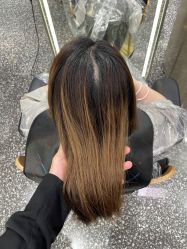 -Tloml salon