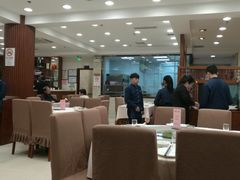 大堂-老人和饭店(淮海中路店)