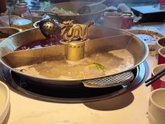 -小龙翻大江文化火锅(宽窄店)