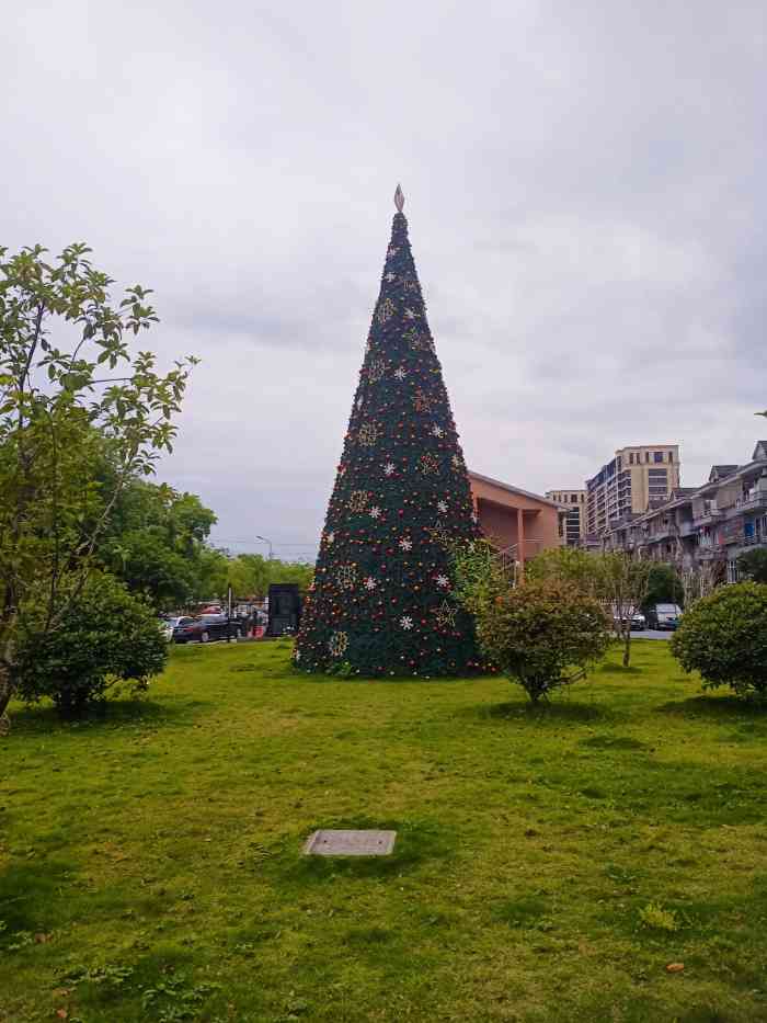 梵宫spa·足浴城(夏威夷店)-"因为就在我家楼下,所以偶尔累了就会去捏