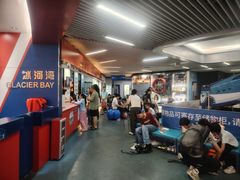 -正佳冰河湾真冰滑冰场