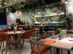 -德斯堡德国餐吧(锦华万达店)