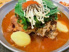 -喇喇排骨火锅·传统韩式脊骨汤(望京西园总店)