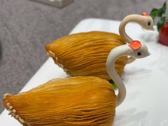 宝燕天鹅酥-宝燕壹号景观餐厅(龙盛国际商业广场店)