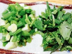 -毛辣果·贵州红酸汤牛肉火锅(西单店)